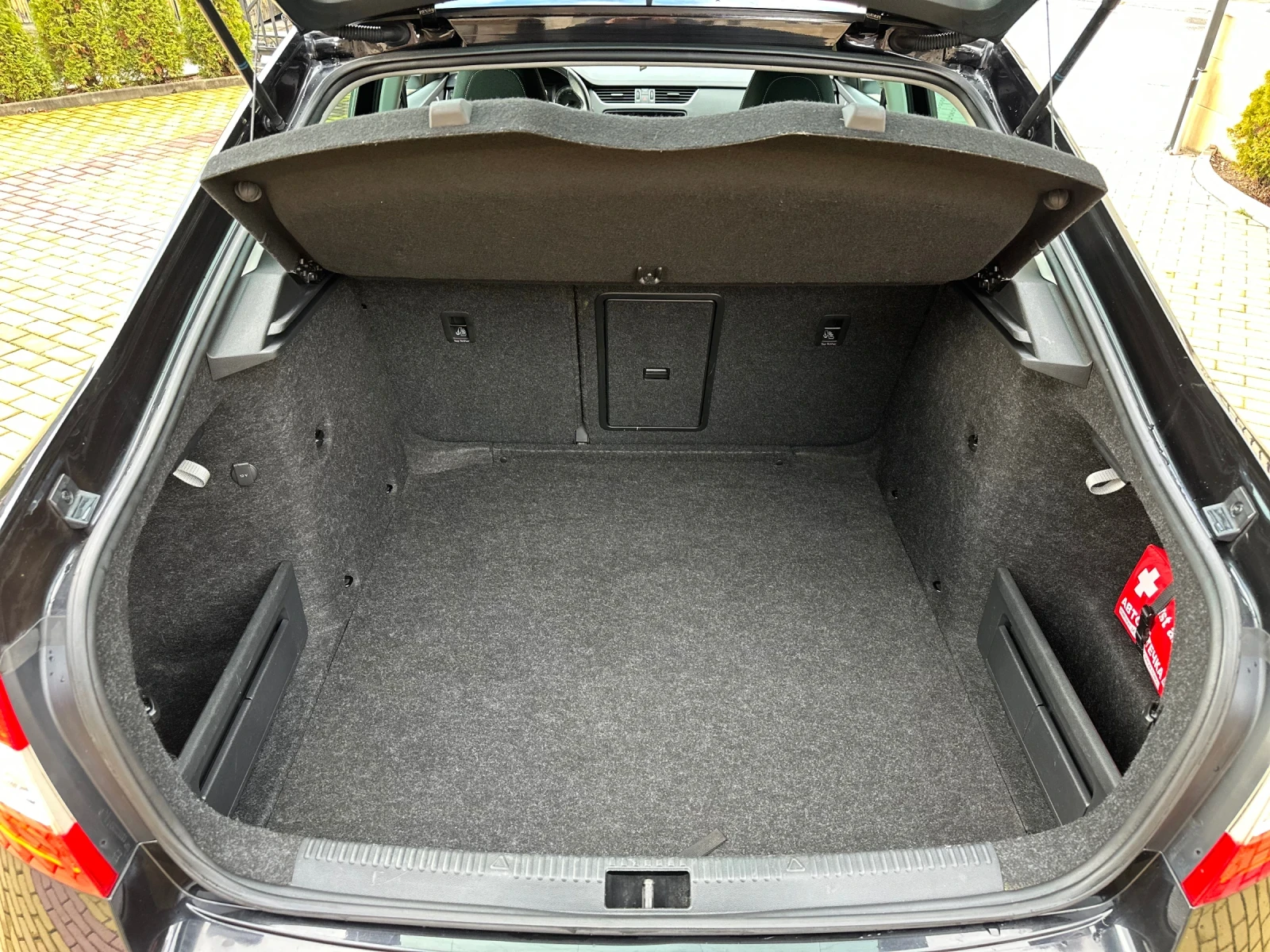 Skoda Octavia 1.6 TDI DSG | Mobile.bg � ����������� 17