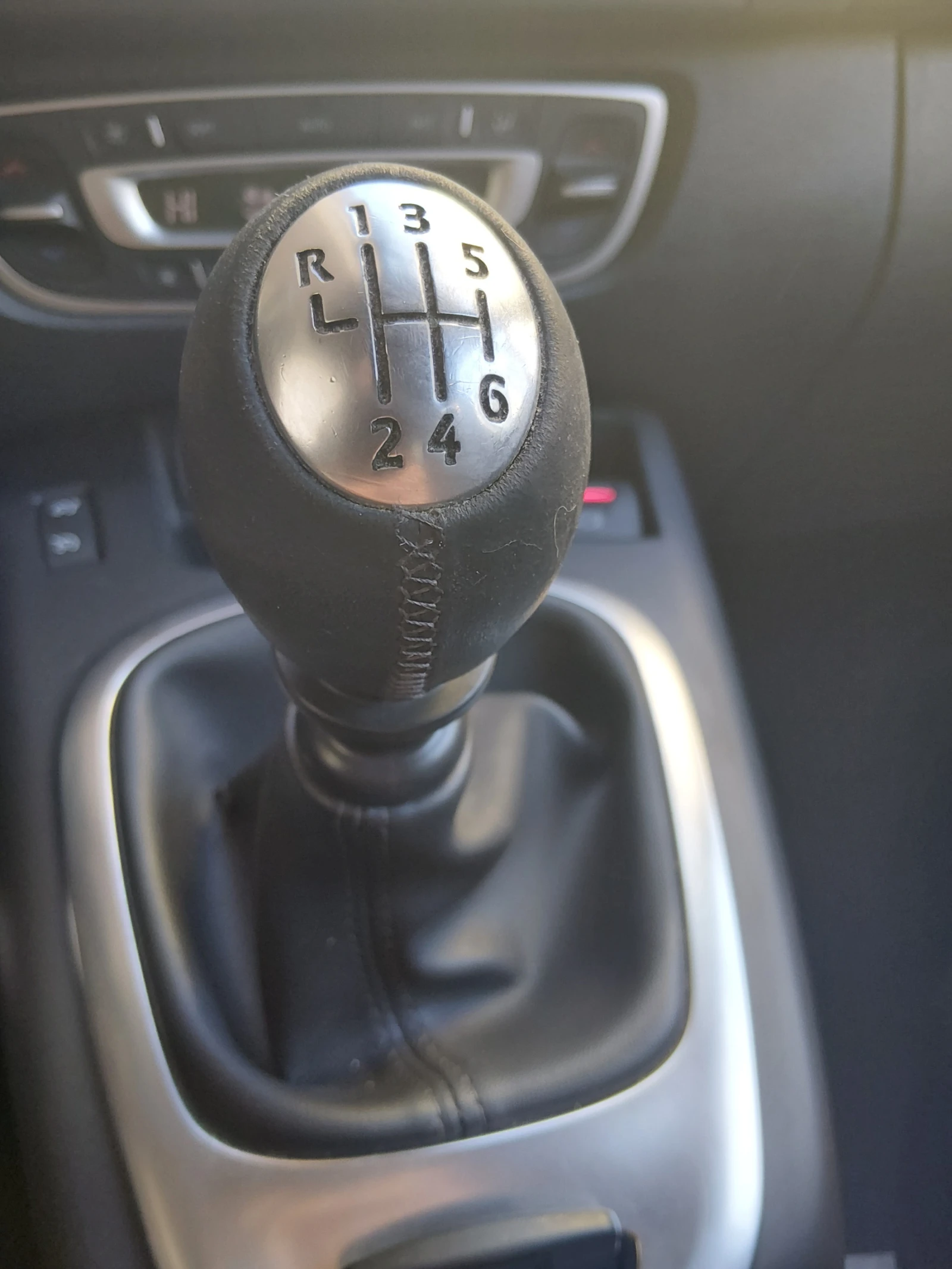 Renault Scenic XMOD - изображение 6