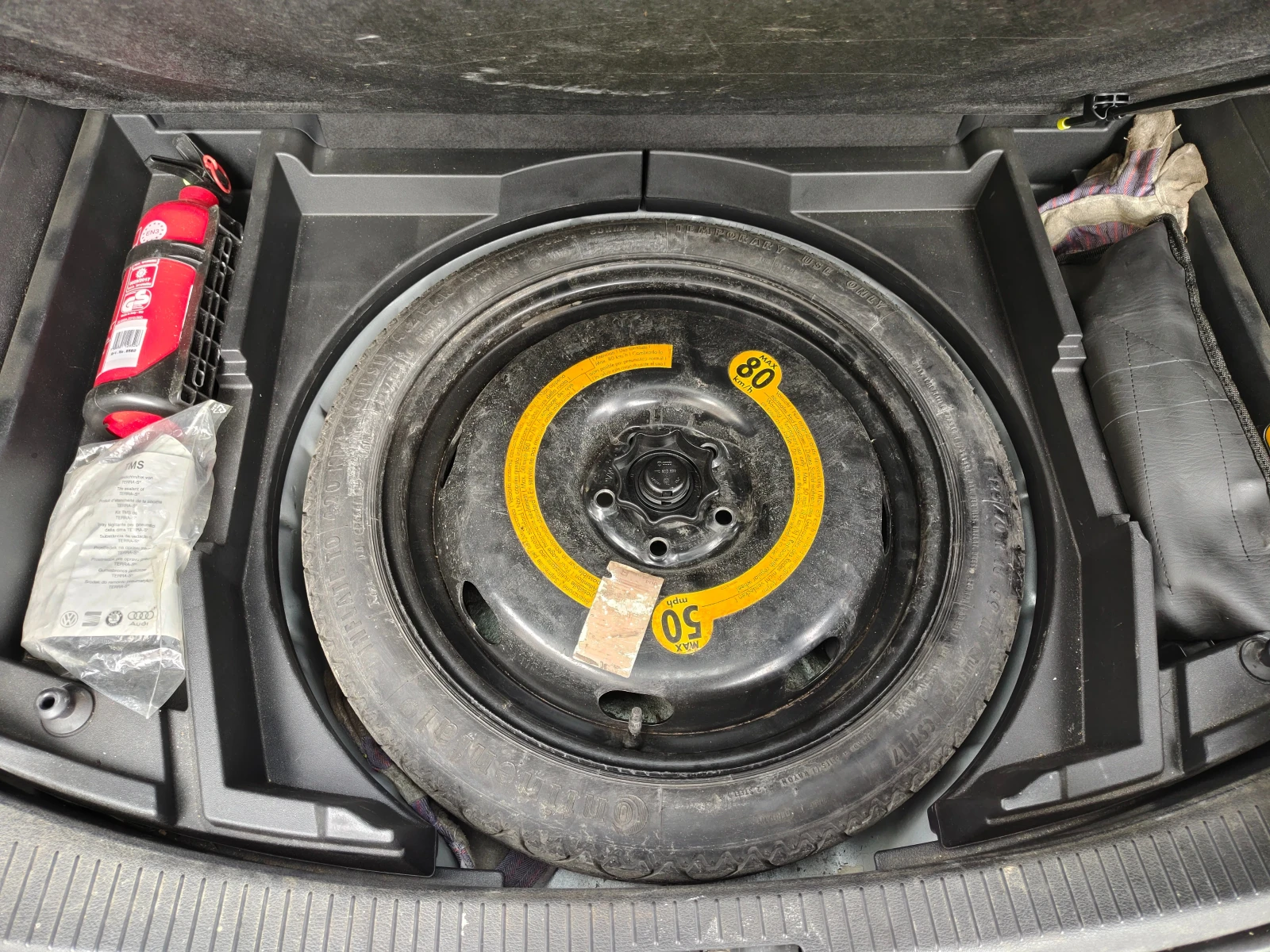 VW Touran 2.0 TDI 140к.с., снимка 7 - Автомобили и джипове - 53944664