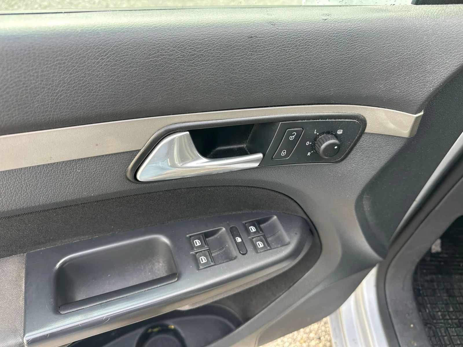 VW Touran 1.9тди 105 11м.2008г МОТОР ПРЕТРОПВА, снимка 10 - Автомобили и джипове - 53951349