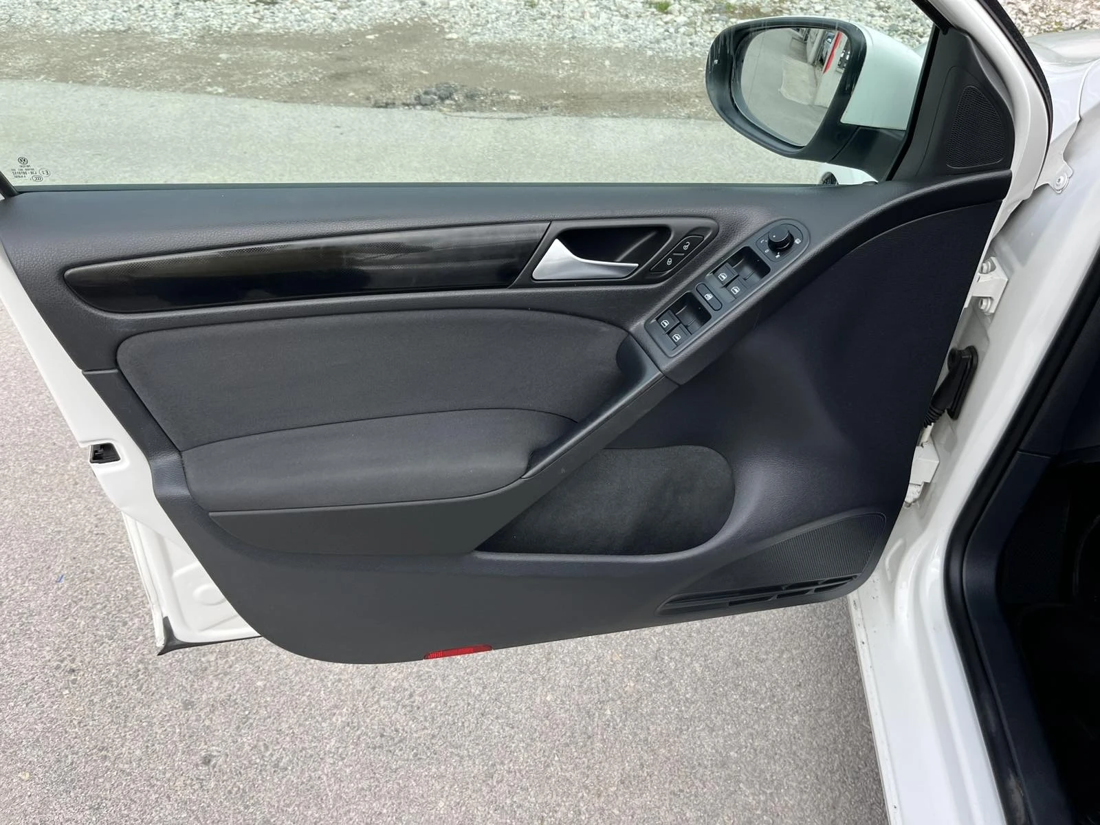 VW Golf 1.6TDI 105кс EURO 5B КЛИМАТРОНИК ВНОС ИТАЛИЯ, снимка 7 - Автомобили и джипове - 54008936