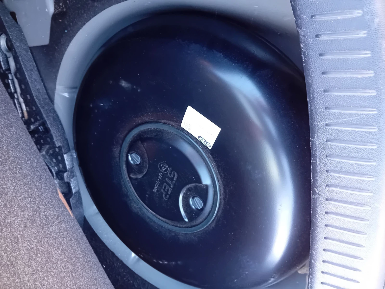 Mazda 3 1.6i Газ.Инж , снимка 3 - Автомобили и джипове - 54009456