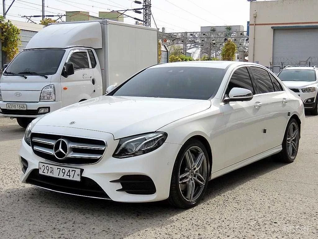 Mercedes-Benz E 300 AMG PACK* BURMESTER* 360 CAM* HEAD-UP* ОБДУХВАНЕ* 