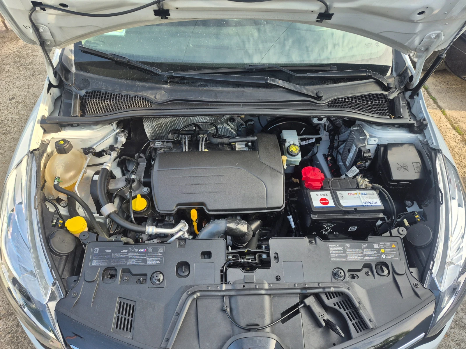 Renault Clio Внимание!  74.000 км, снимка 9 - Автомобили и джипове - 54733453