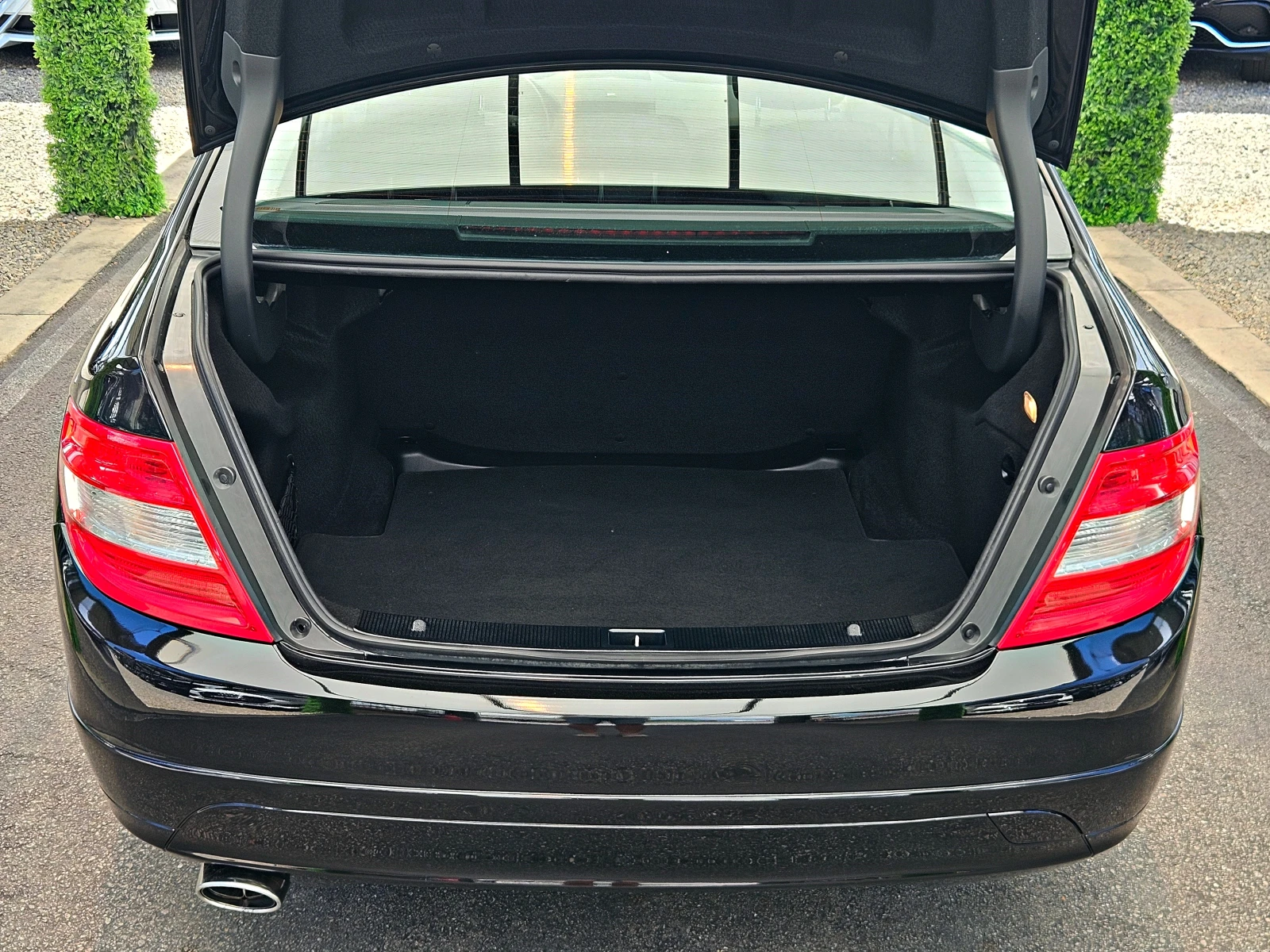 Mercedes-Benz C 220 CDI/SHADOW LINE/GERMANY/AUTOMATIC/TEMPOMAT/LIZING, снимка 8 - Автомобили и джипове - 54943730