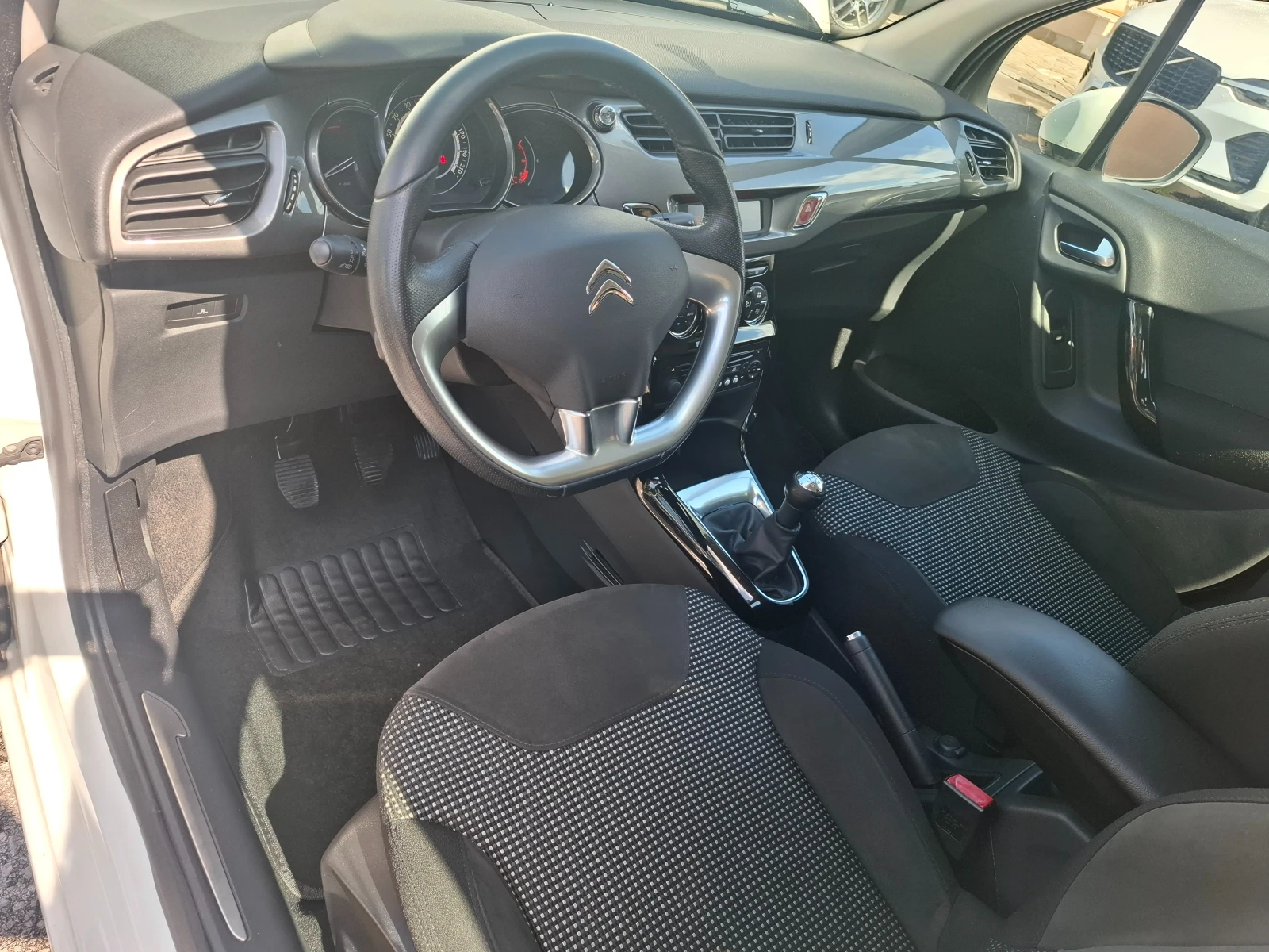 Citroen C3 1.4 EXCLUSIVE | Mobile.bg � ����������� 6