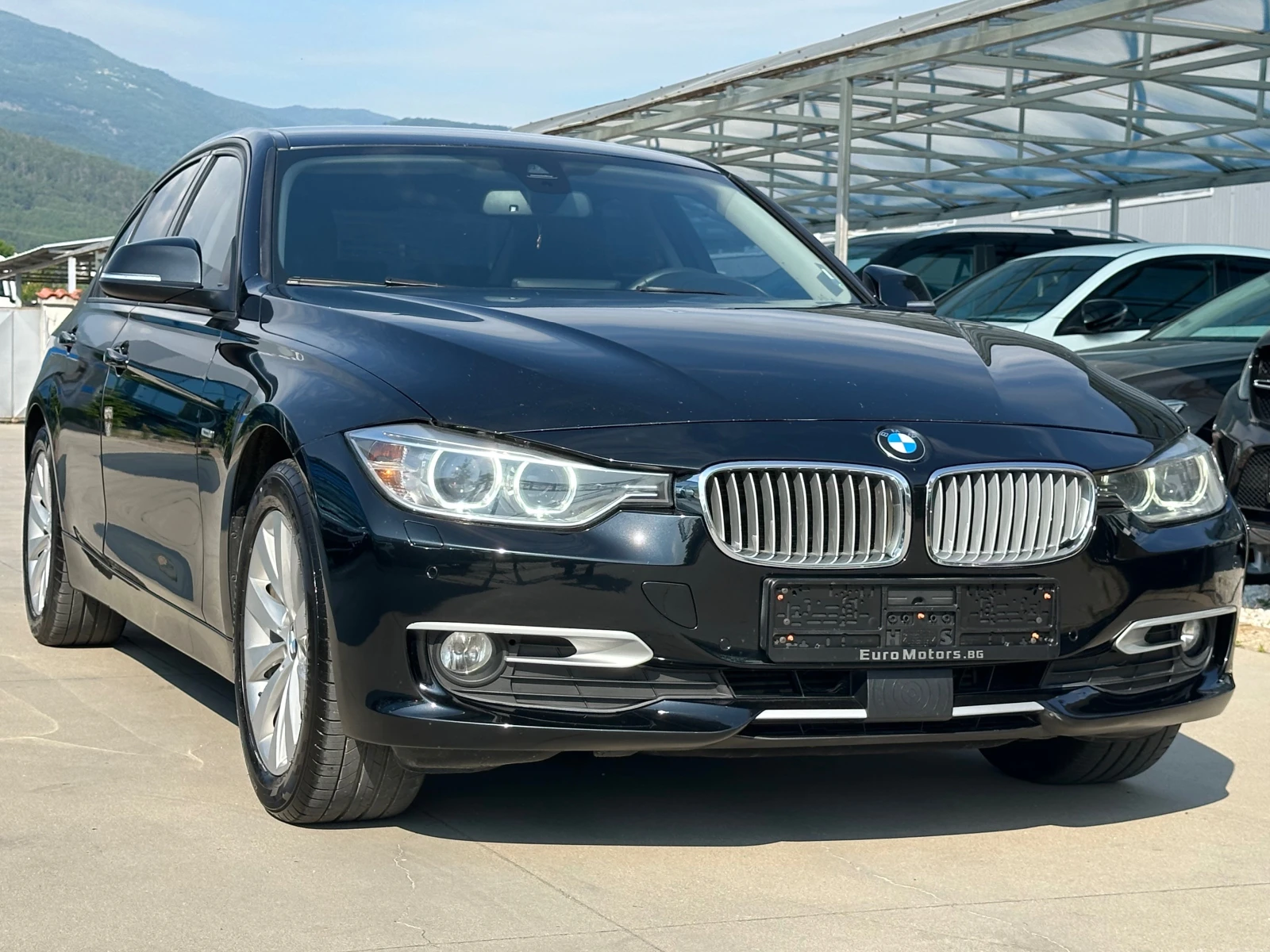 BMW 320 d, X-Drive, DISTR, HEAD-UP, СМЕНЕНИ ВЕРИГИ!, снимка 3 - Автомобили и джипове - 55031600
