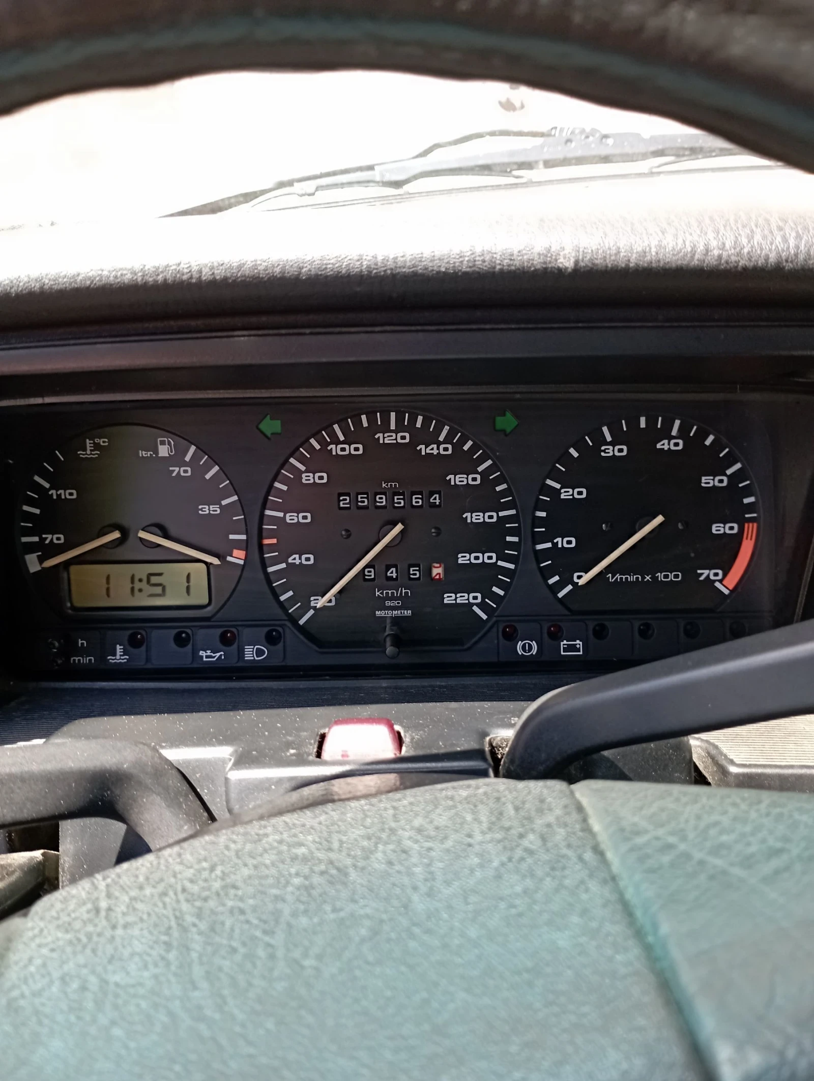 VW Passat, снимка 14 - Автомобили и джипове - 55315926