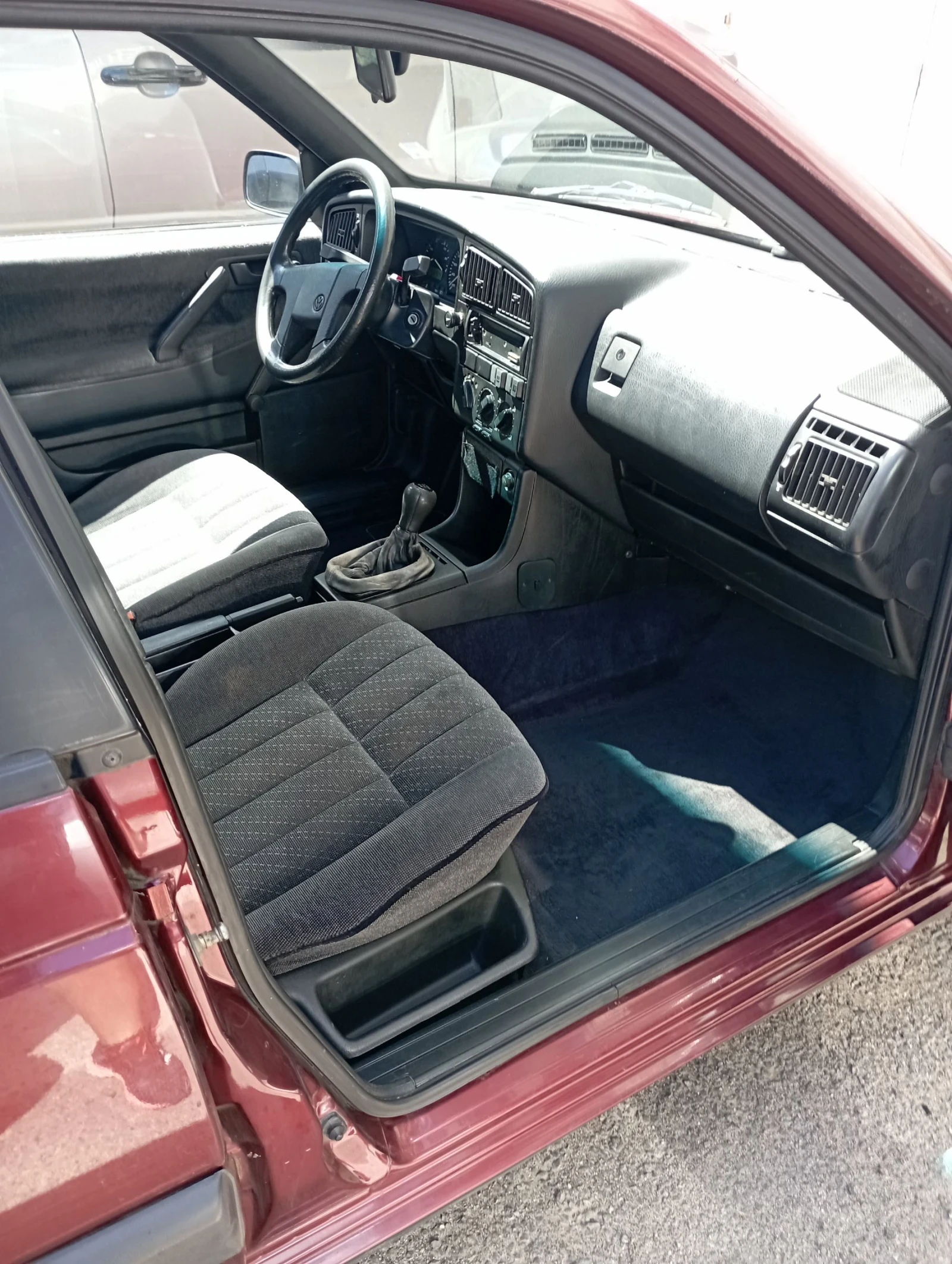 VW Passat, снимка 13 - Автомобили и джипове - 55315926