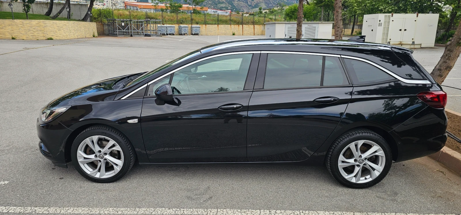 Opel Astra Ultimate, Keyless, Обдухване, снимка 7 - Автомобили и джипове - 55327183