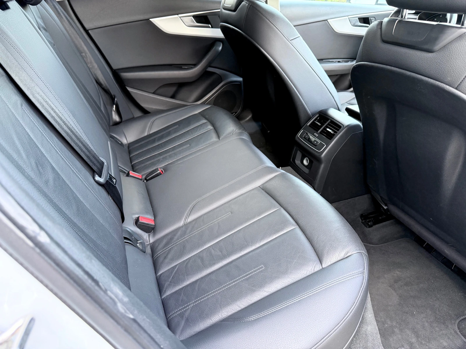 Audi A4, снимка 10 - Автомобили и джипове - 55548564