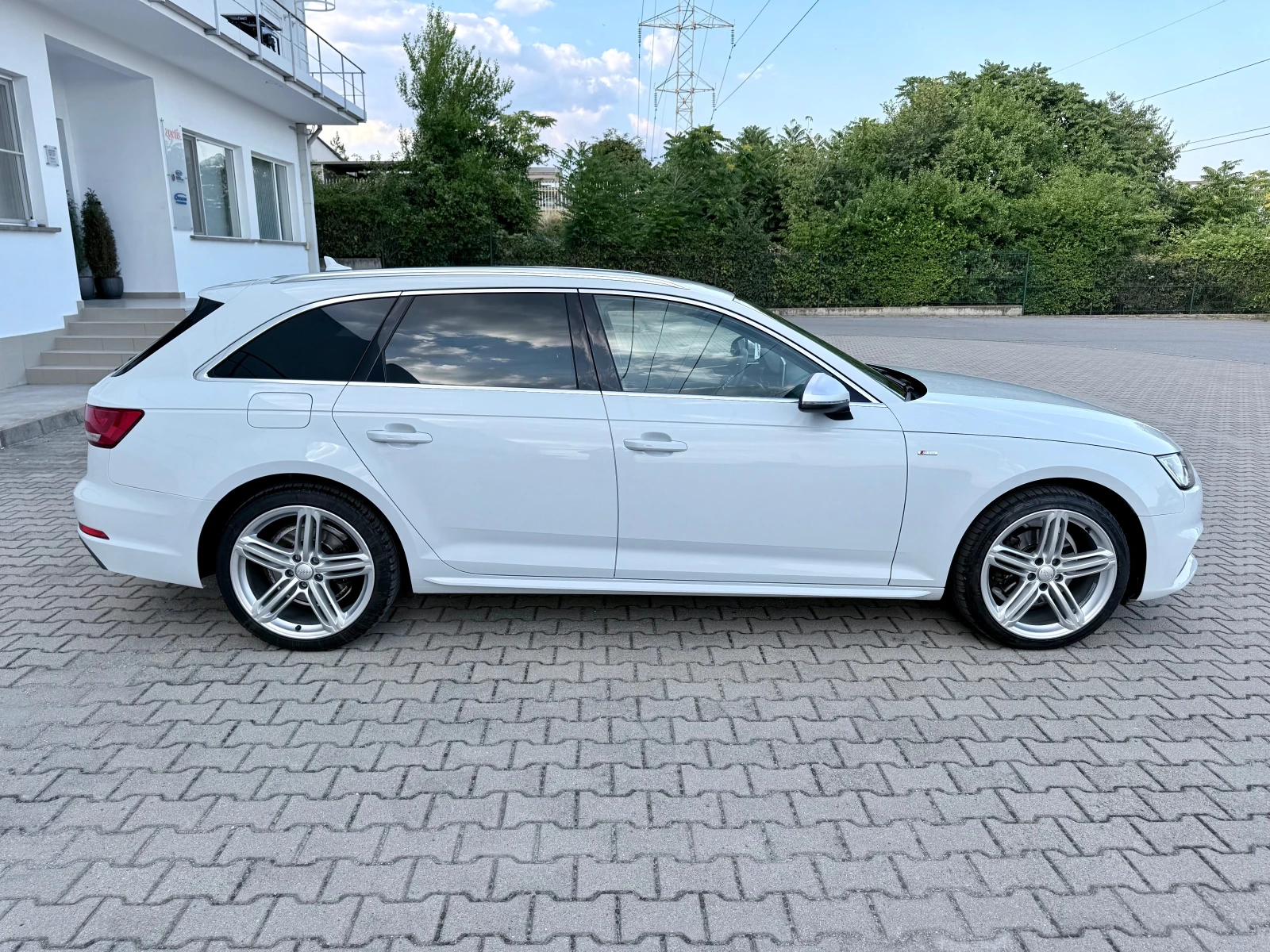 Audi A4, снимка 5 - Автомобили и джипове - 55548564