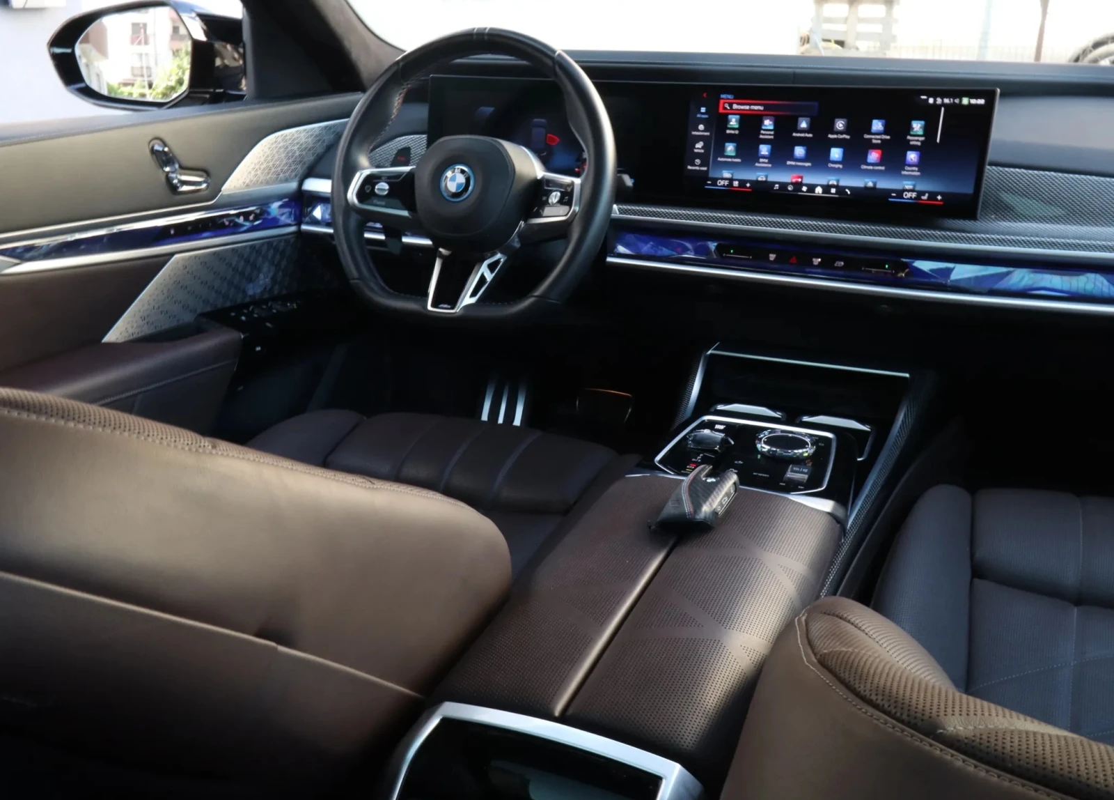 BMW 760 e xDrive Plug-in Hybrid разход 1.0- 1.5л. на 100км, снимка 10 - Автомобили и джипове - 55715352
