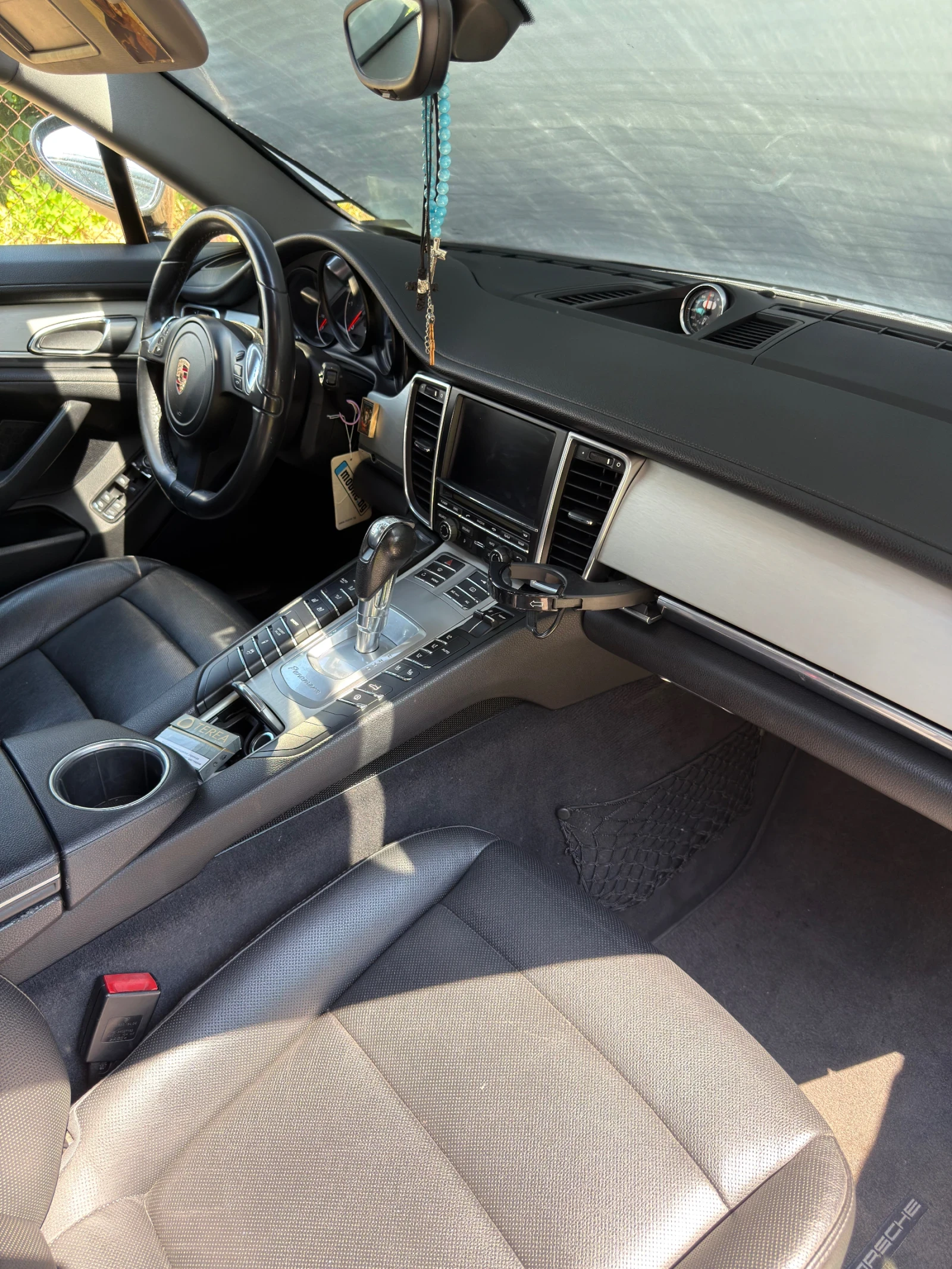 Porsche Panamera GTS PACK, снимка 8 - Автомобили и джипове - 55787321