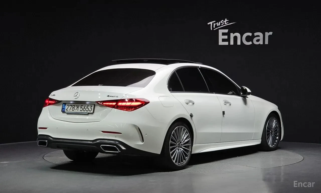 Mercedes-Benz C 300 4MATIC AMG LineПАНОРАМА/ДИСТРОНИК/360 КАМЕРИ, снимка 2 - Автомобили и джипове - 56041684