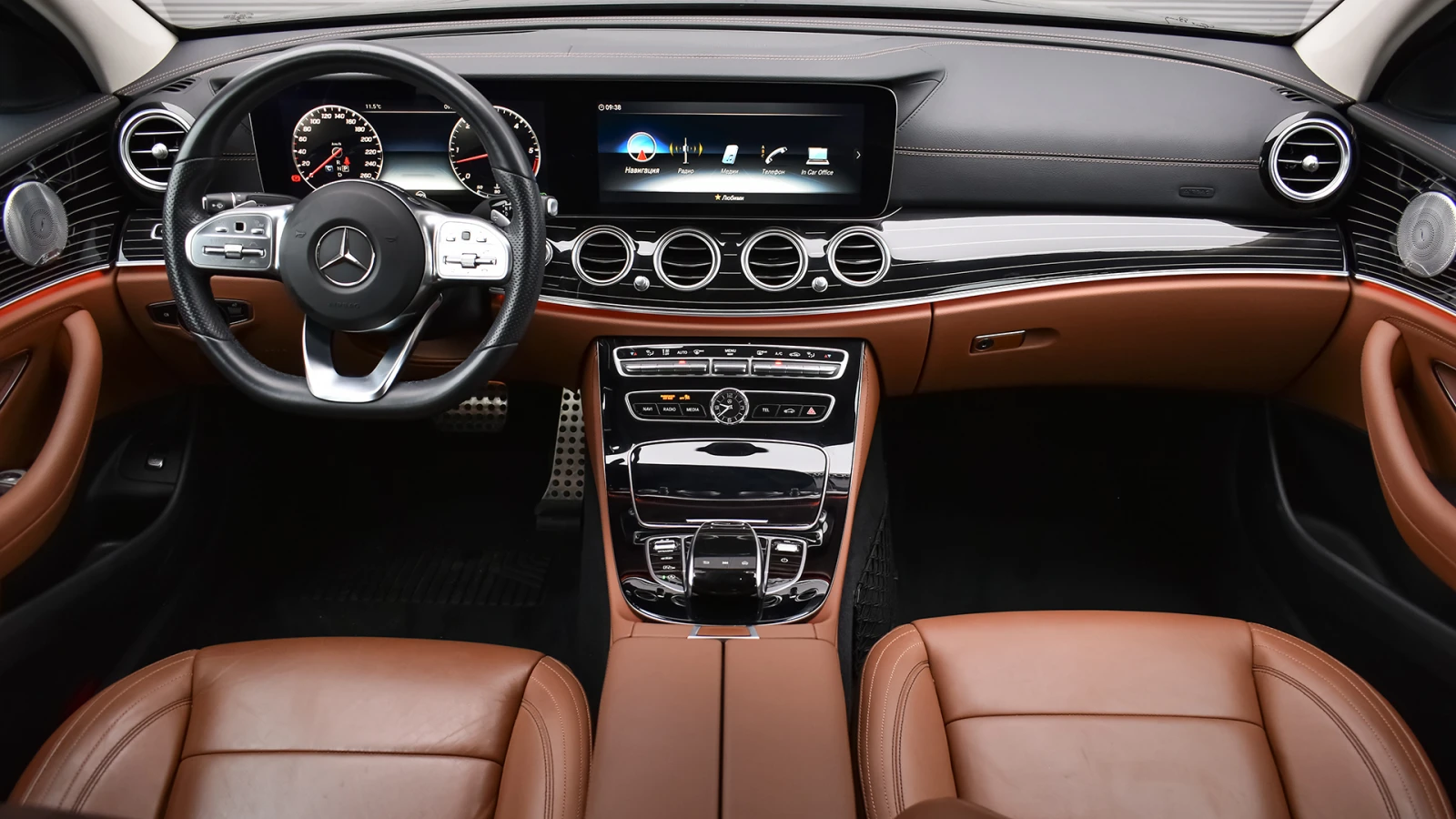 Mercedes-Benz E 400 d AMG Line 4MATIC, снимка 8 - Автомобили и джипове - 56080628