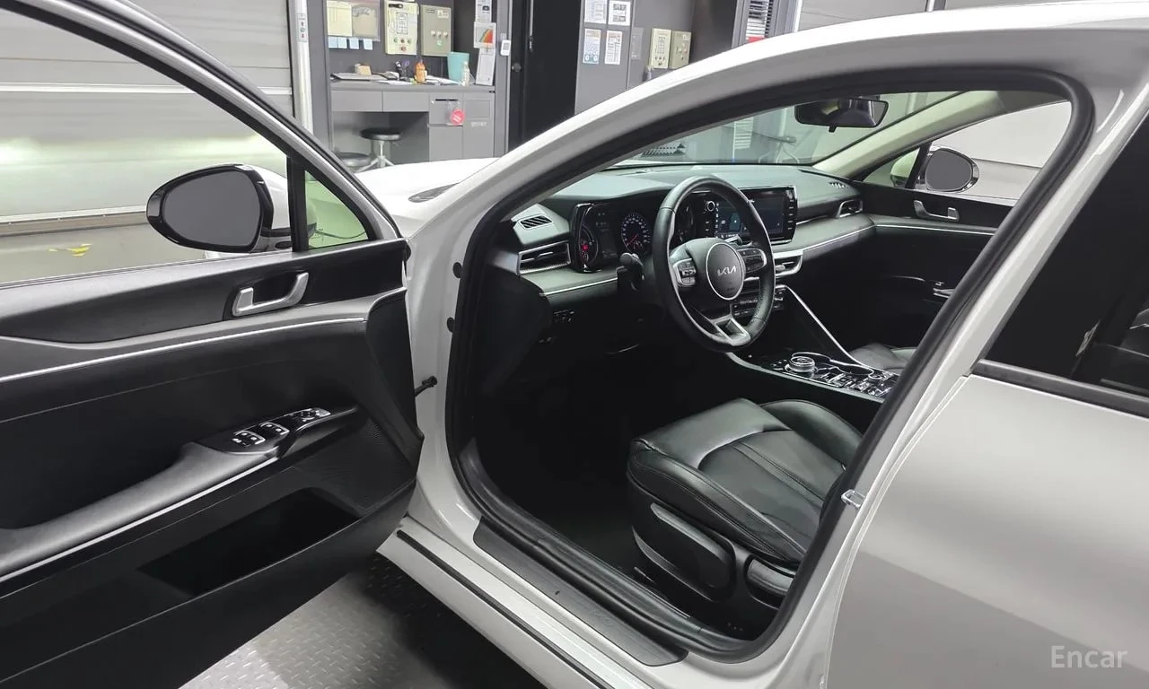 Kia K5 * Trendy * ЦЕНА ДО БГ, снимка 10 - Автомобили и джипове - 56132548