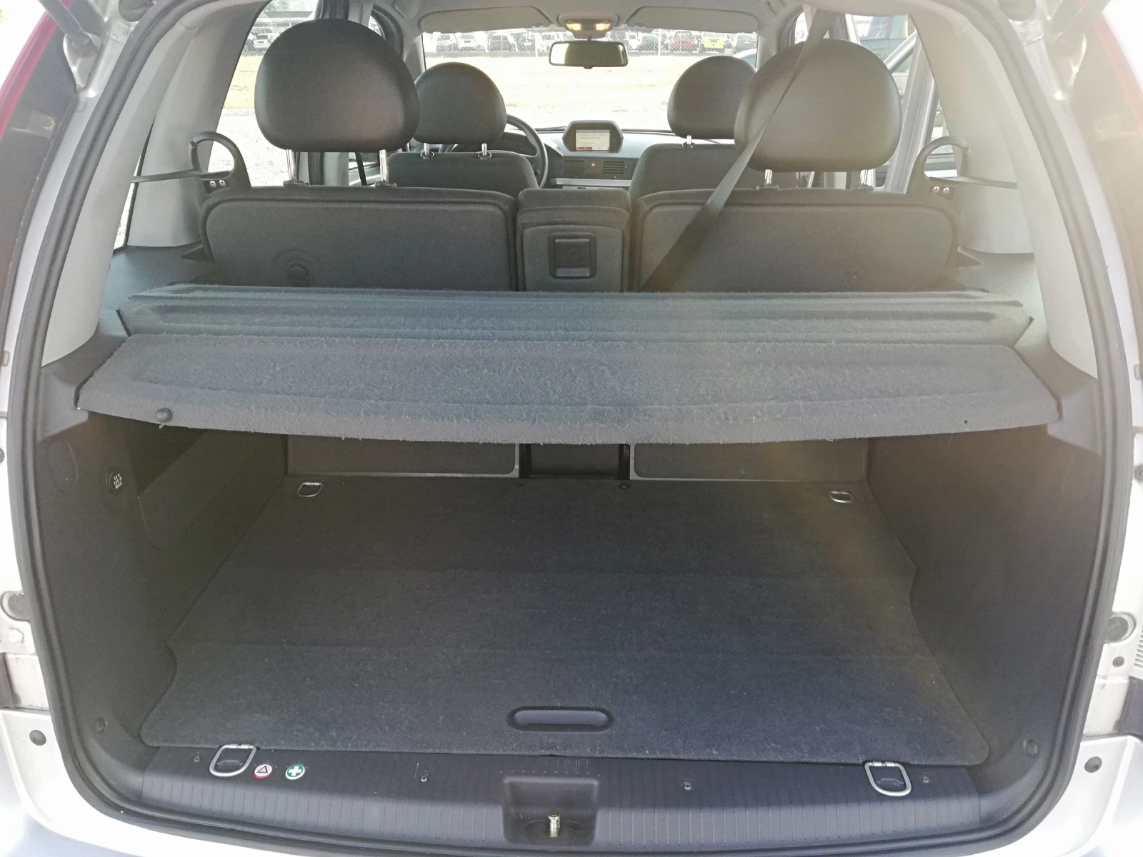 Opel Meriva 1.7D NAVI KLI, снимка 11 - Автомобили и джипове - 56634110