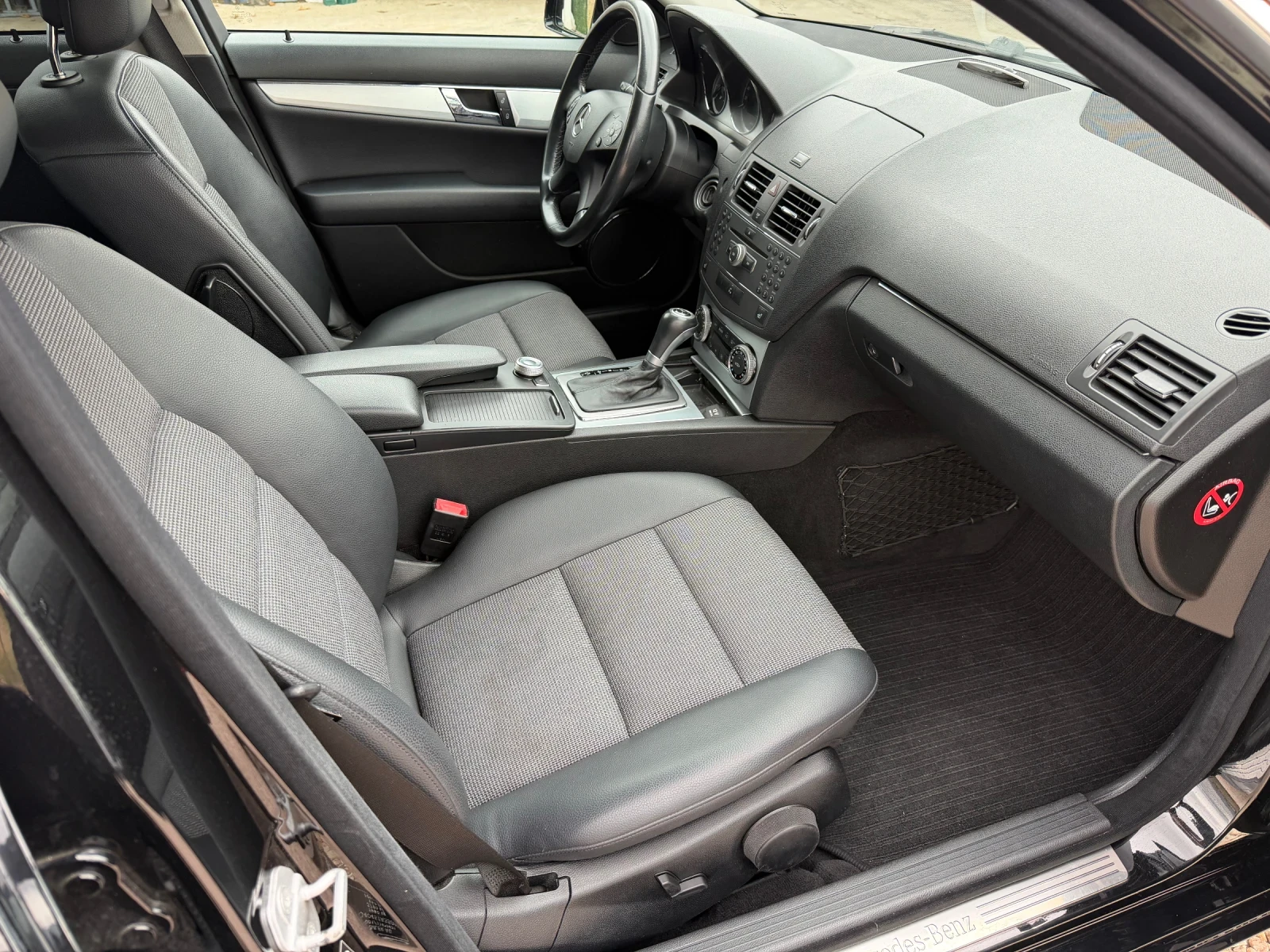 Mercedes-Benz C 180 180 Kompressor. Автоматик!! , снимка 11 - Автомобили и джипове - 56683739