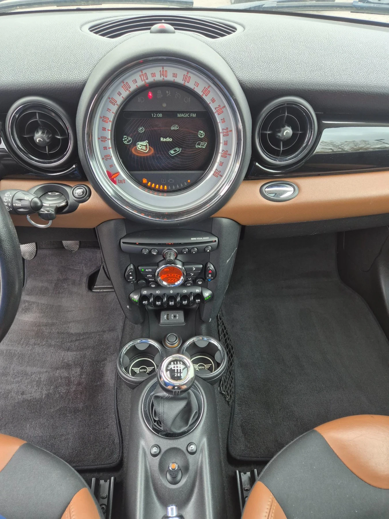 Mini Clubman D, снимка 9 - Автомобили и джипове - 56735565