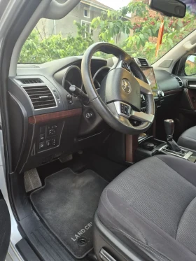 Toyota Land cruiser 150, снимка 2