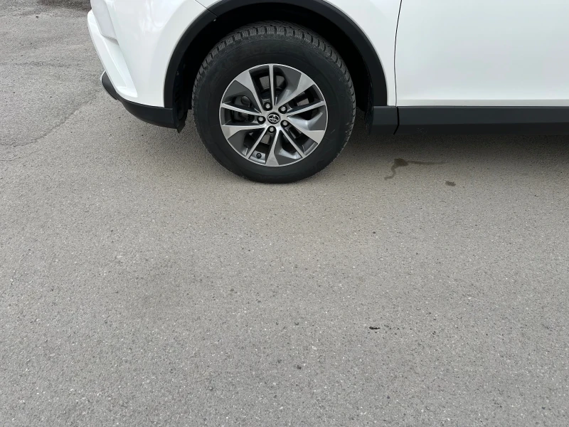 Toyota Rav4 2.5i-HYBRID-KAMERA-LED-NEW-OBSLUJEN-TOP, снимка 7 - Автомобили и джипове - 49316201