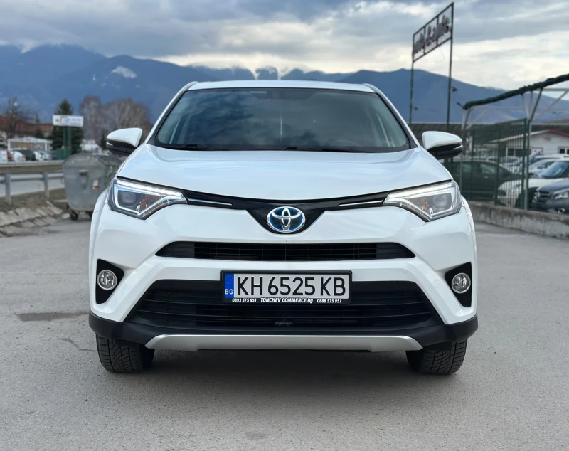 Toyota Rav4 2.5i-HYBRID-KAMERA-LED-NEW-OBSLUJEN-TOP, снимка 2 - Автомобили и джипове - 49316201