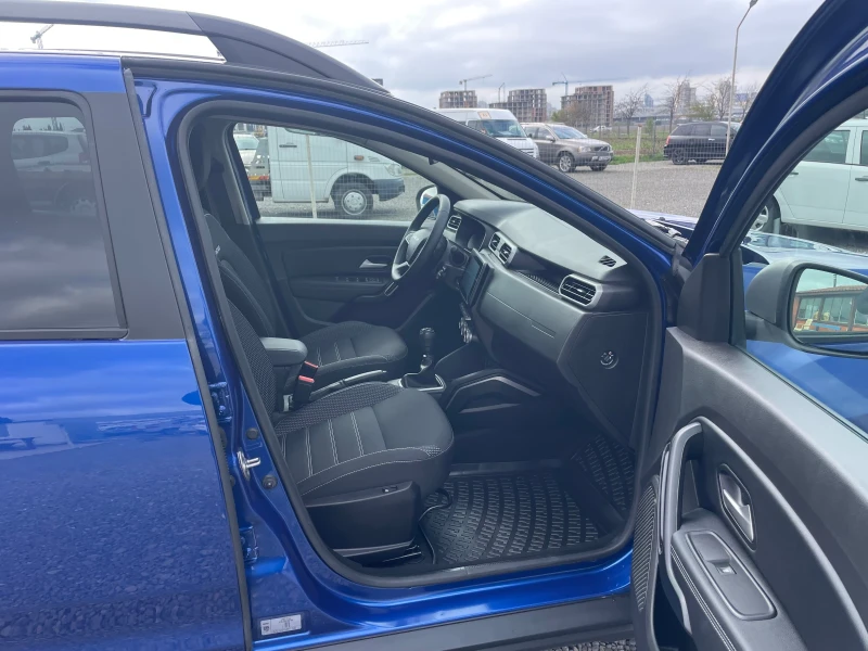 Dacia Duster 1.5 DCI 4x4 PESTIGE, снимка 10 - Автомобили и джипове - 52116367
