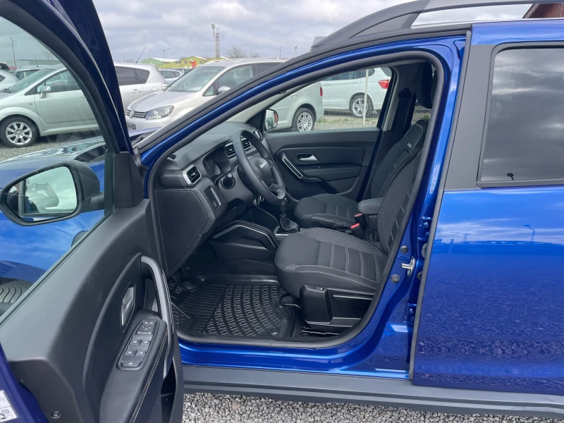 Dacia Duster 1.5 DCI 4x4 PESTIGE, снимка 7 - Автомобили и джипове - 52116367