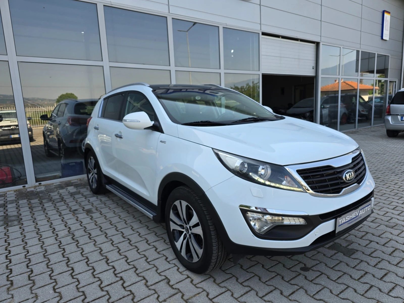 Kia Sportage LPG !! Panorama !! 161000km !! - изображение 2