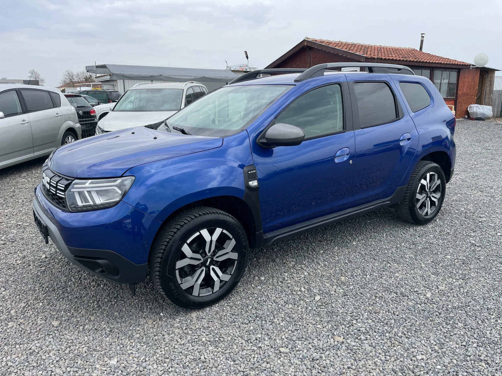 Dacia Duster 1.5 DCI 4x4 PESTIGE - изображение 2