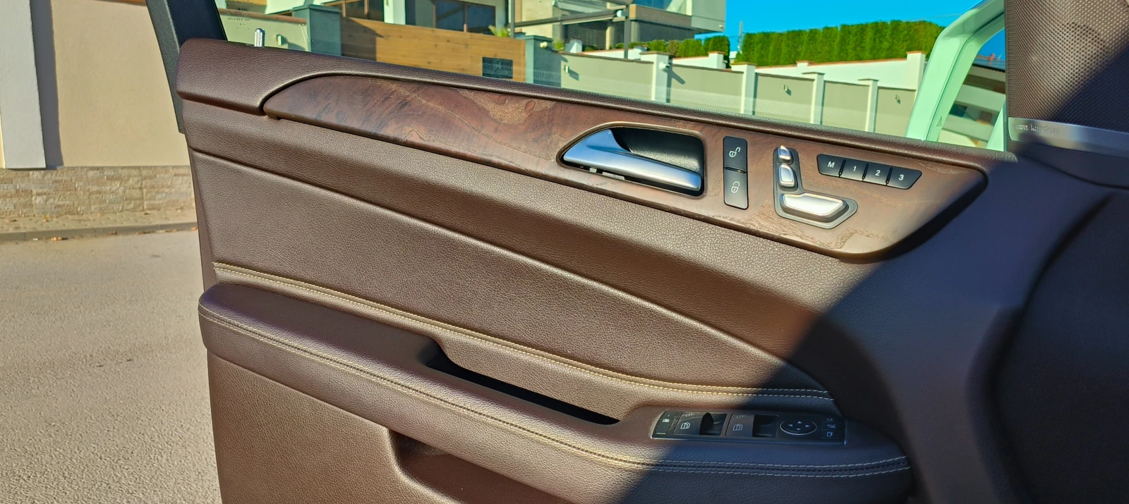 Mercedes-Benz GLS AMG Line V6 - изображение 9