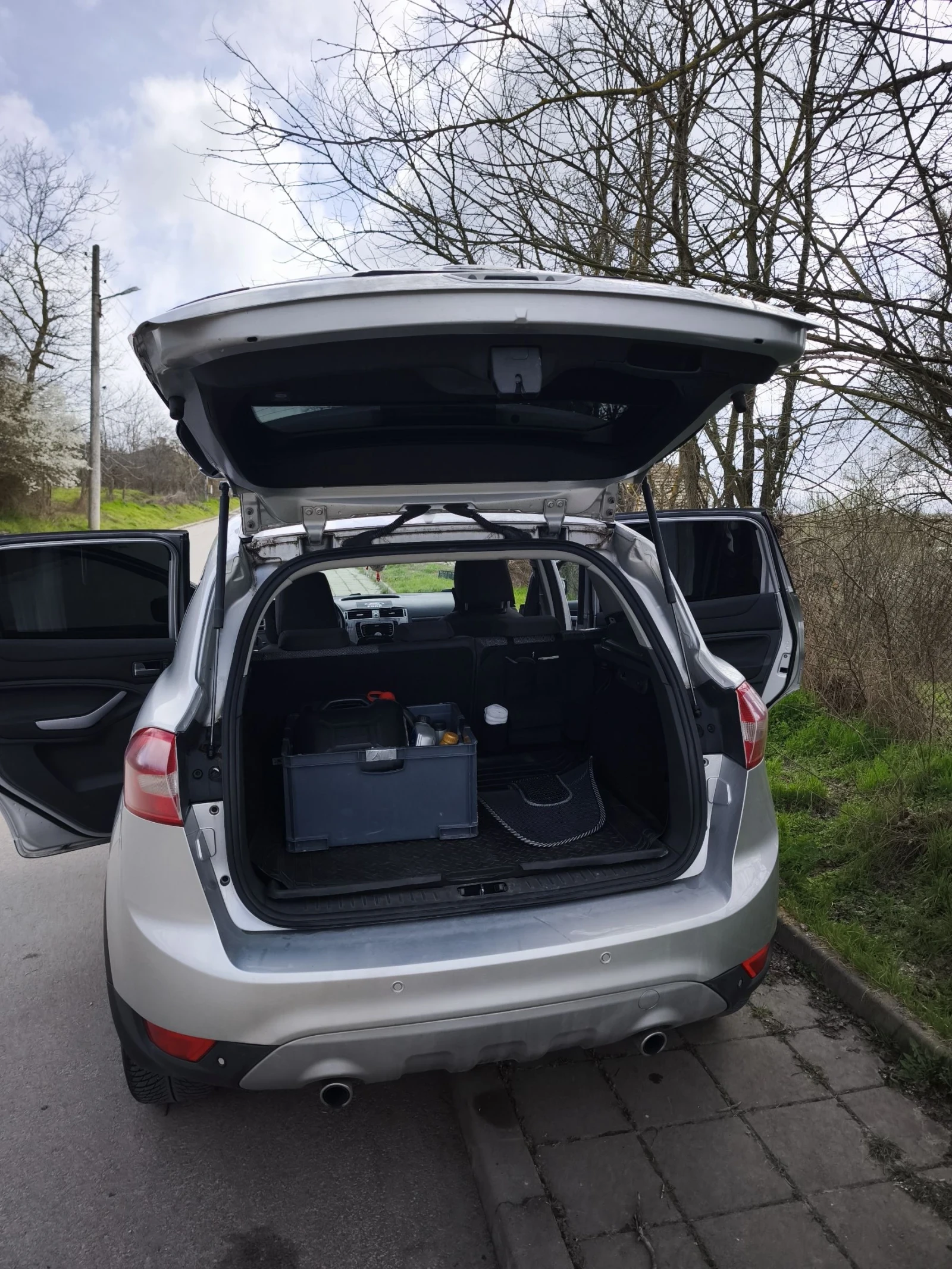 Ford Kuga, снимка 14 - Автомобили и джипове - 53778057