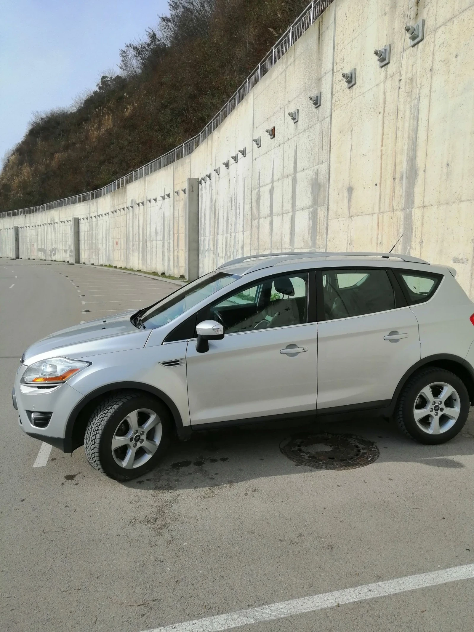 Ford Kuga, снимка 17 - Автомобили и джипове - 53778057