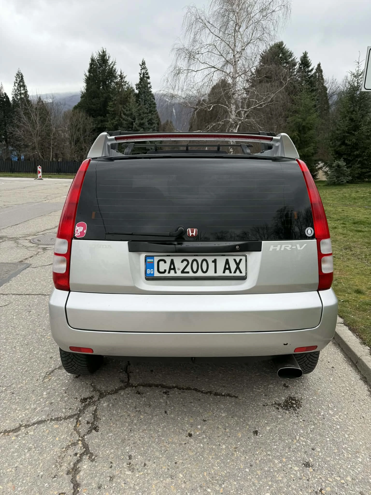 Honda Hr-v 4WD, снимка 8 - Автомобили и джипове - 54034049