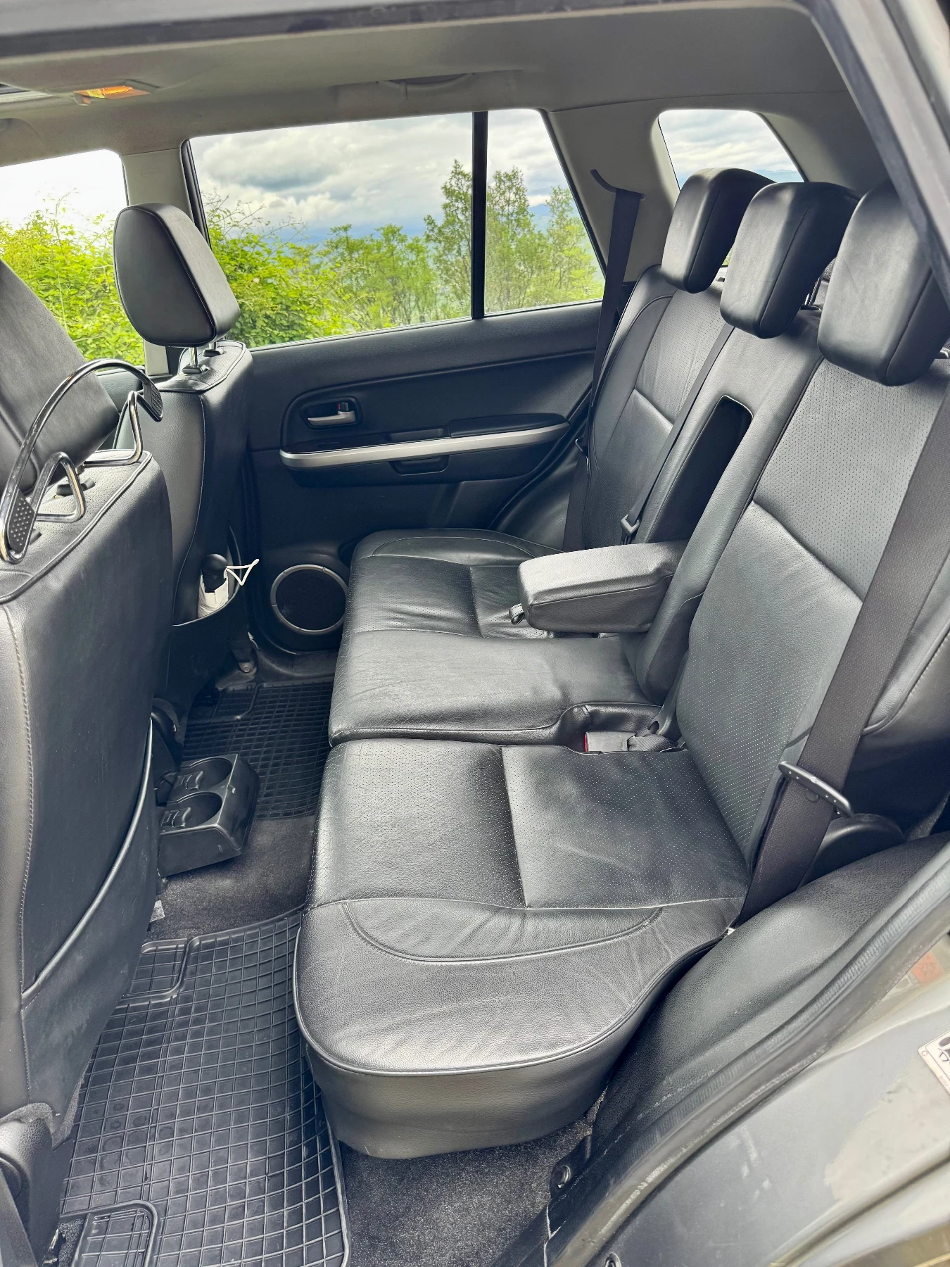 Suzuki Grand vitara 2.0 4х4, Първи Собственик , снимка 6 - Автомобили и джипове - 54484431