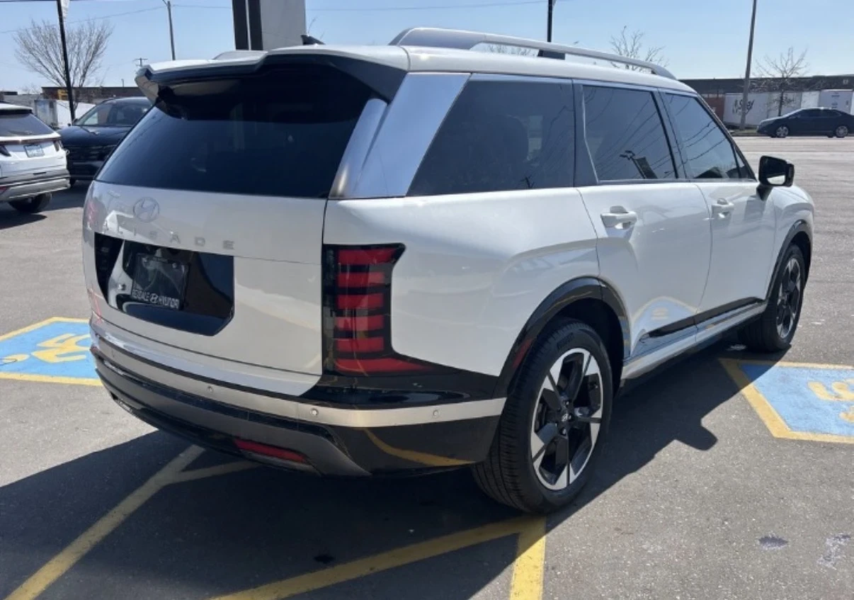 Hyundai Palisade LUXURY * 3 МЕСТА НА ВТОРИЯ РЕД * CARFAX * 2026 * , снимка 3 - Автомобили и джипове - 54654425