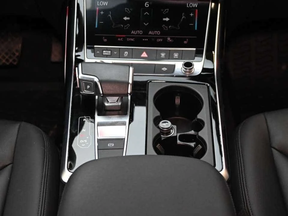 Audi Q7 * CARFAX * ЦЕНА ДО БГ, снимка 17 - Автомобили и джипове - 54779924