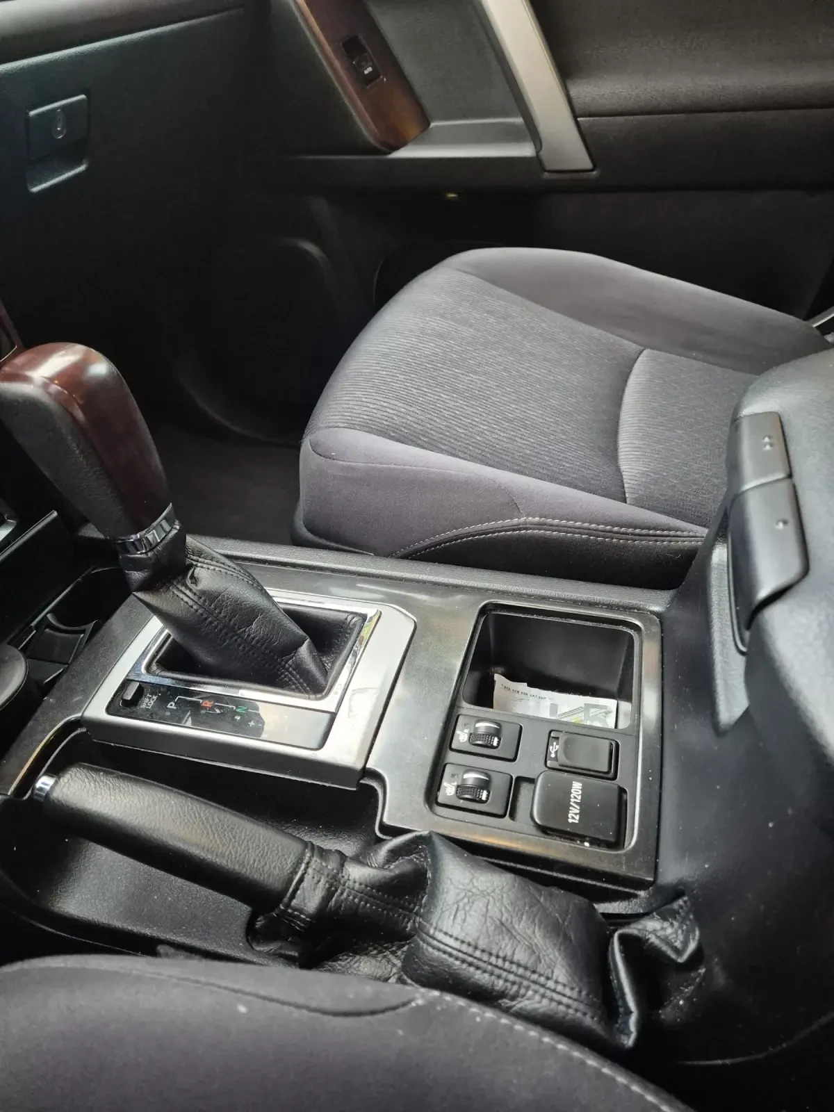 Toyota Land cruiser 150, снимка 10 - Автомобили и джипове - 54861095
