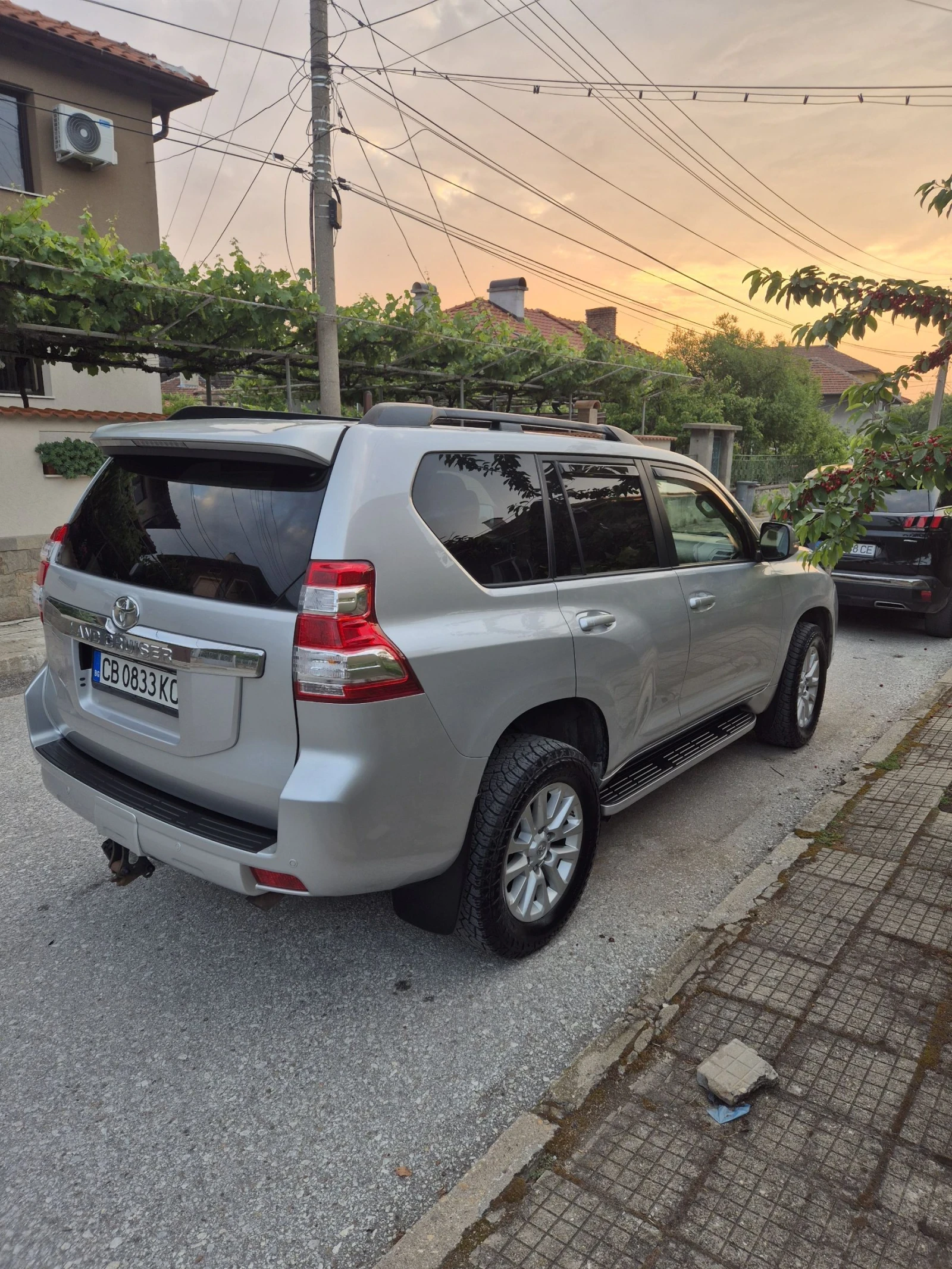 Toyota Land cruiser 150, снимка 4 - Автомобили и джипове - 54861095