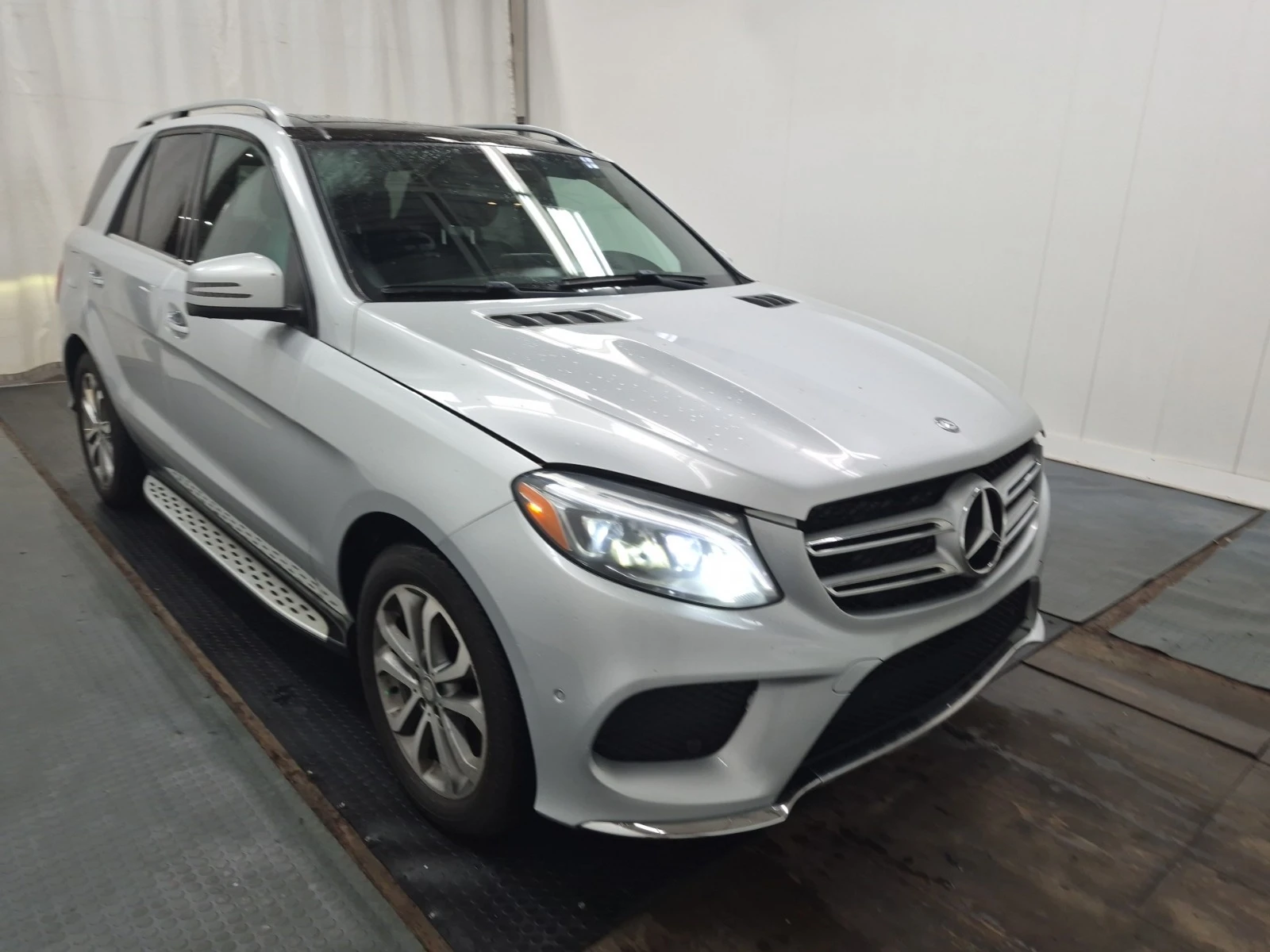 Mercedes-Benz GLE, снимка 2 - Автомобили и джипове - 55119640