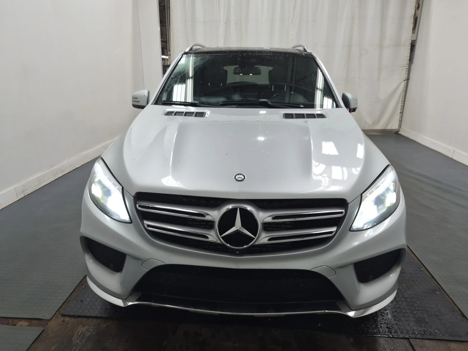 Mercedes-Benz GLE, снимка 17 - Автомобили и джипове - 55119640