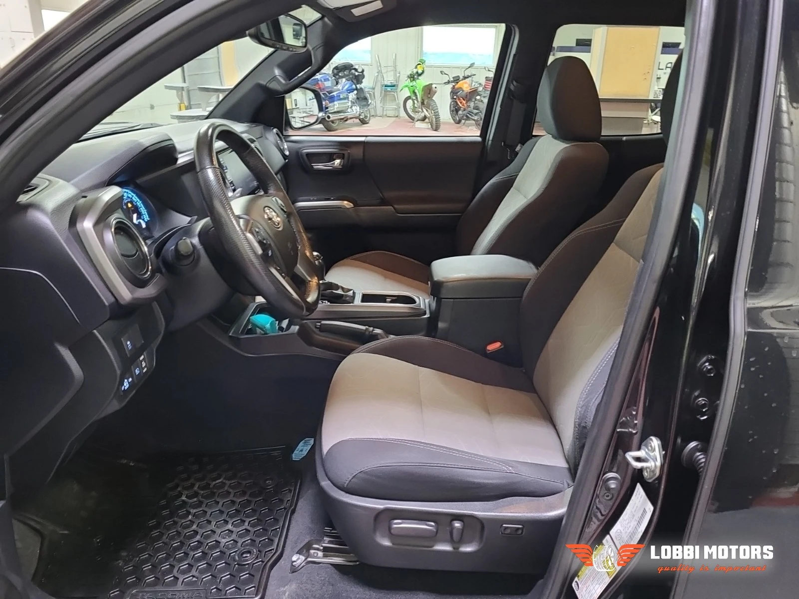 Toyota Tacoma, снимка 5 - Автомобили и джипове - 56099171
