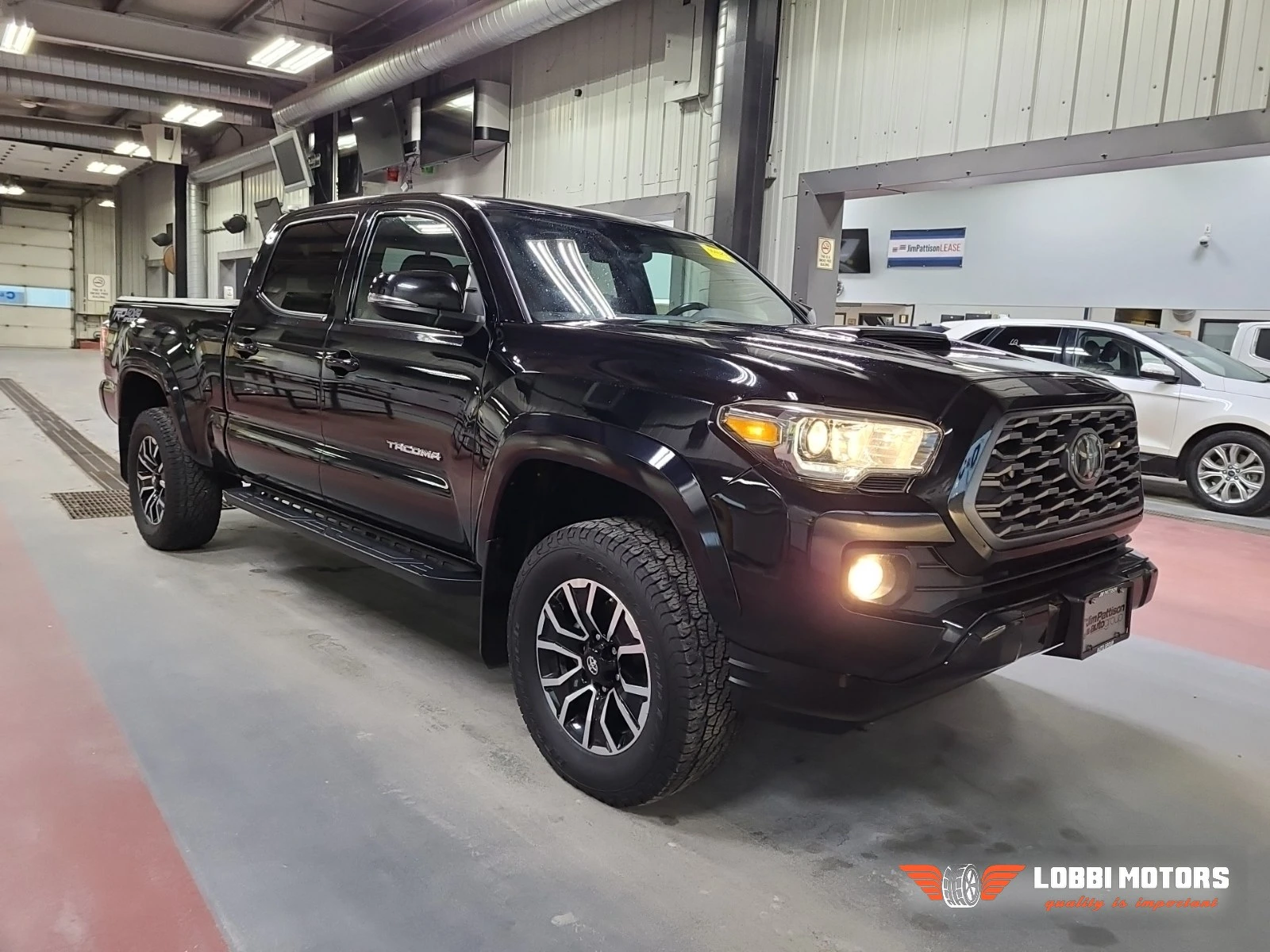 Toyota Tacoma, снимка 2 - Автомобили и джипове - 56099171