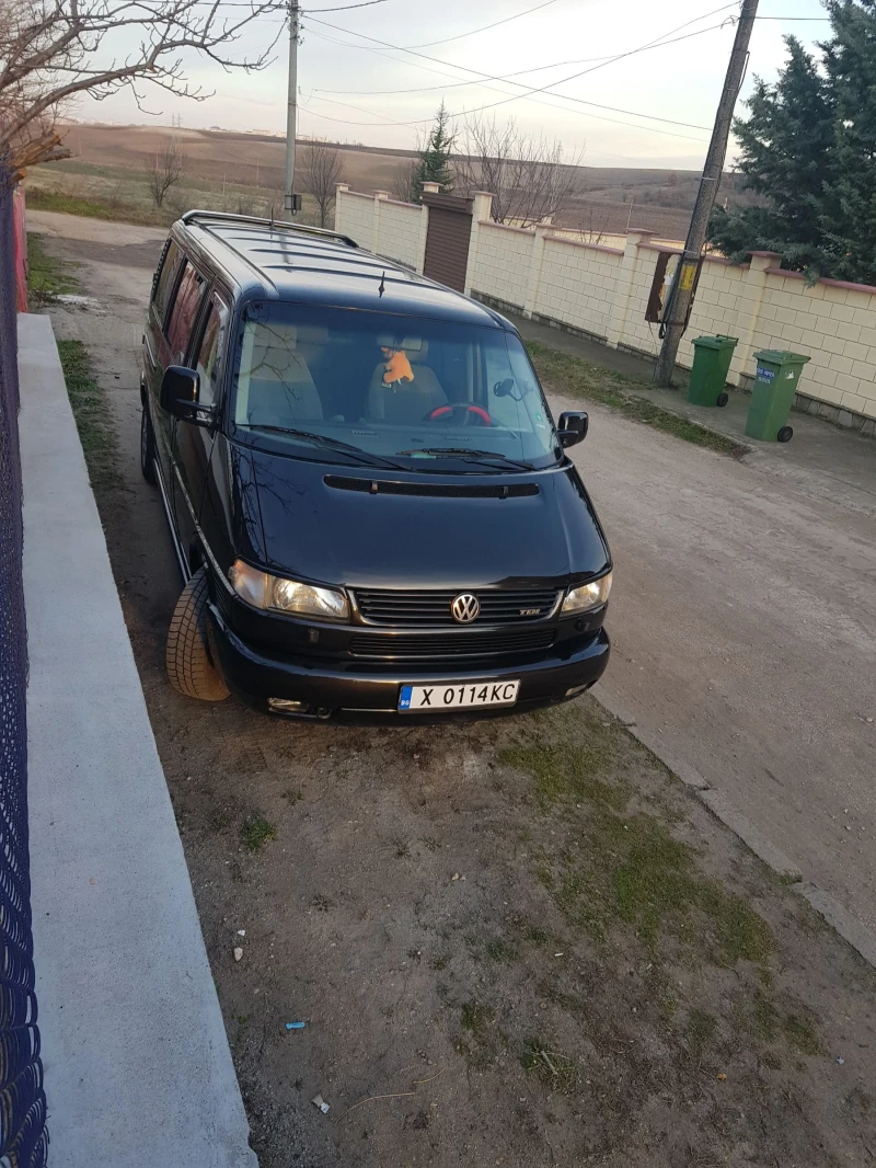 VW Caravelle 2.5 TDI 102 k. D?lga baza i klimatik , снимка 10 - Бусове и автобуси - 48732959