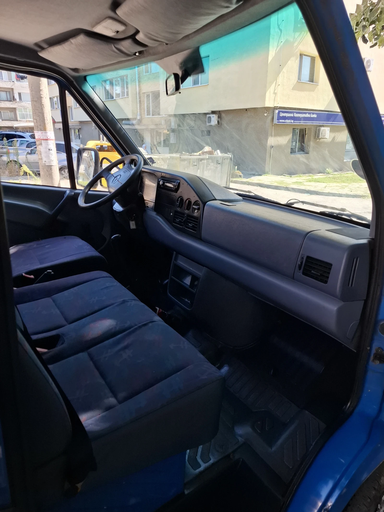 Mercedes-Benz 412