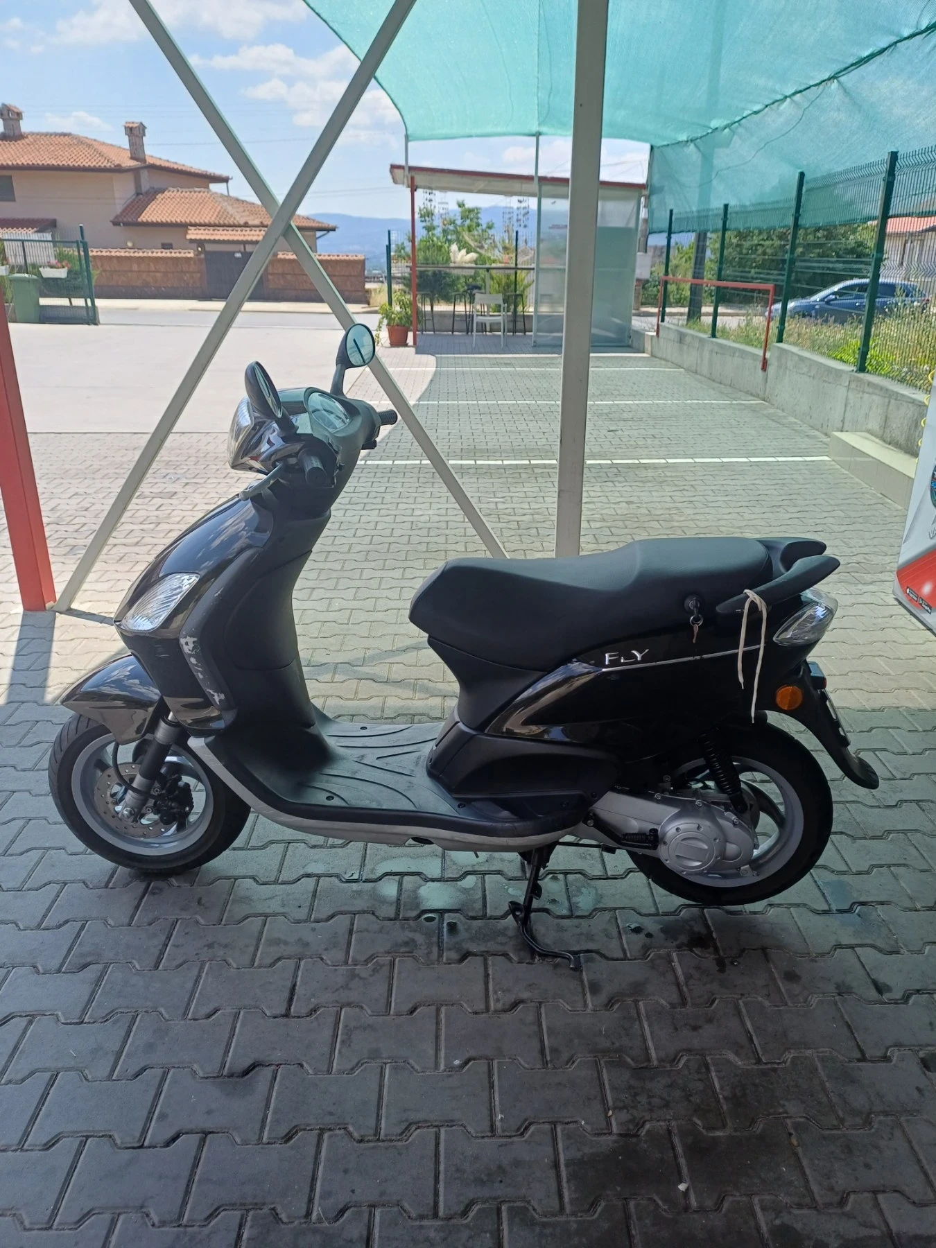 Piaggio Fly