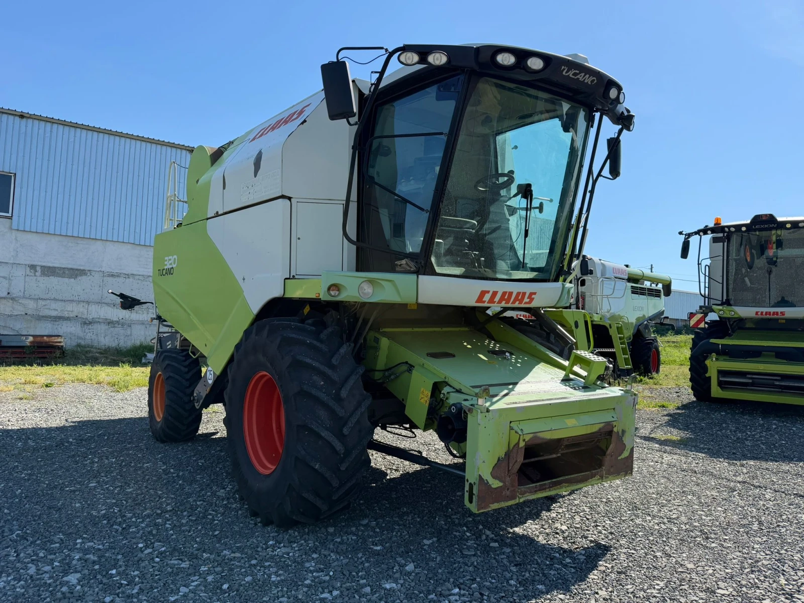 Комбайн Claas TUCANO 320 + ХЕДЕР С600 + ТАВА ЗА РАПИЦА ЛИЗИНГ