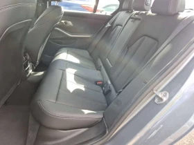 BMW 330 * 330I XDRIVE * CARFAX * ЦЕНА ДО БГ, снимка 11