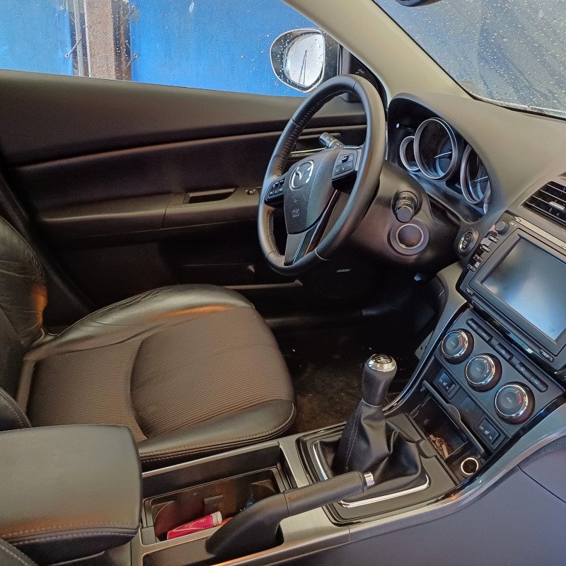 Mazda 6, снимка 8 - Автомобили и джипове - 45736611